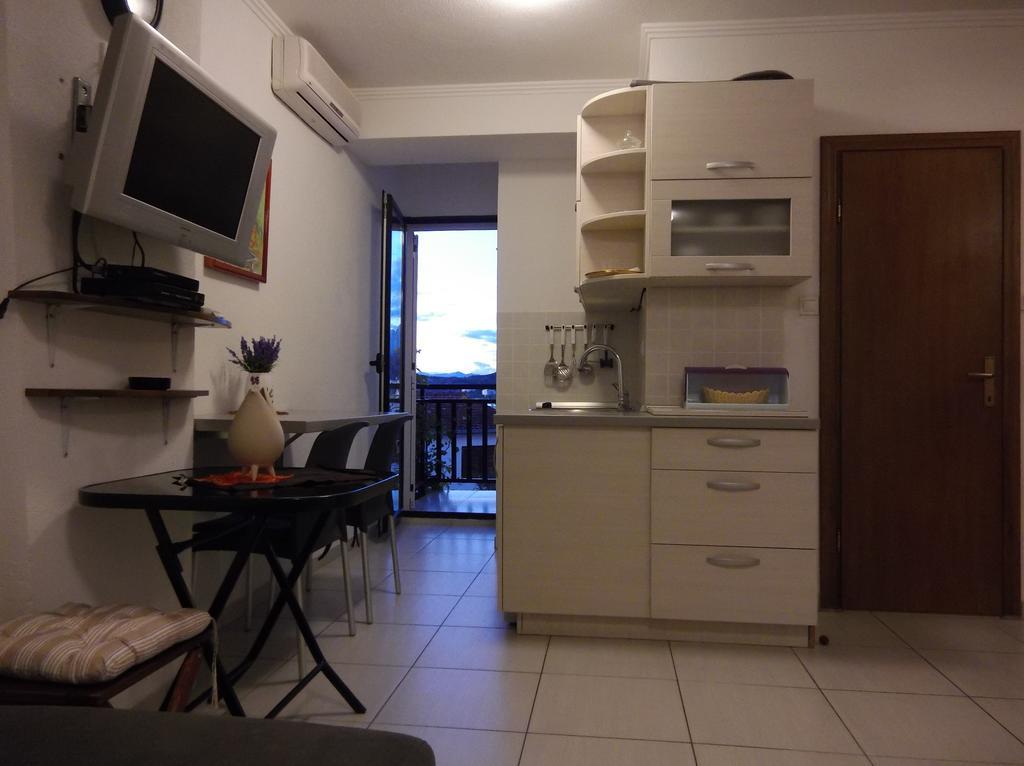 Apartments Zovko Tučepi Extérieur photo